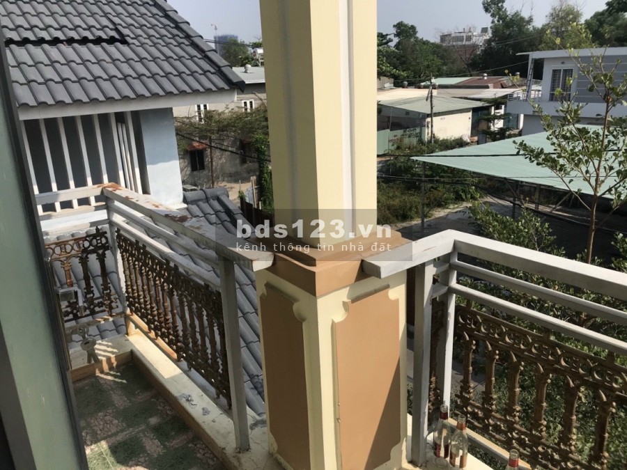Bán nhà mặt tiền đường 37 Hiệp Bình Chánh gần chợ Hiệp Bình TP.Thủ Đức DT 100m2