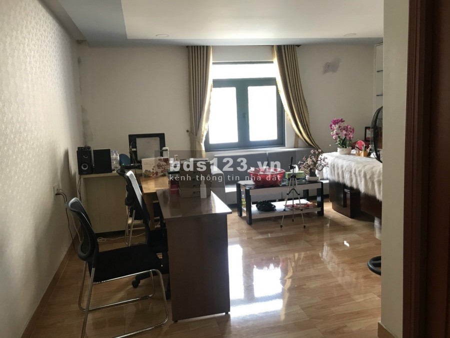 Bán nhà mặt tiền đường 37 Hiệp Bình Chánh gần chợ Hiệp Bình TP.Thủ Đức DT 100m2