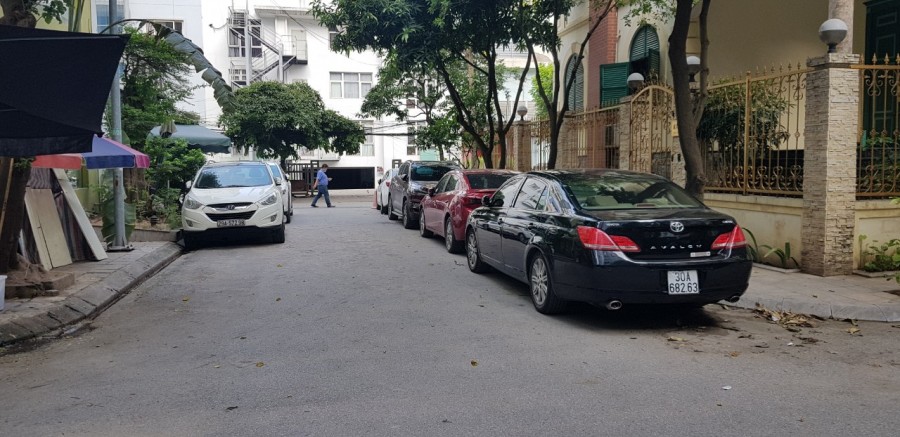 Tòa nhà lô góc 3 mặt thoáng mặt tiền 15m Dịch Vong Hậu Cầu Giấy kinh doanh nhà hàng 50 tỷ.