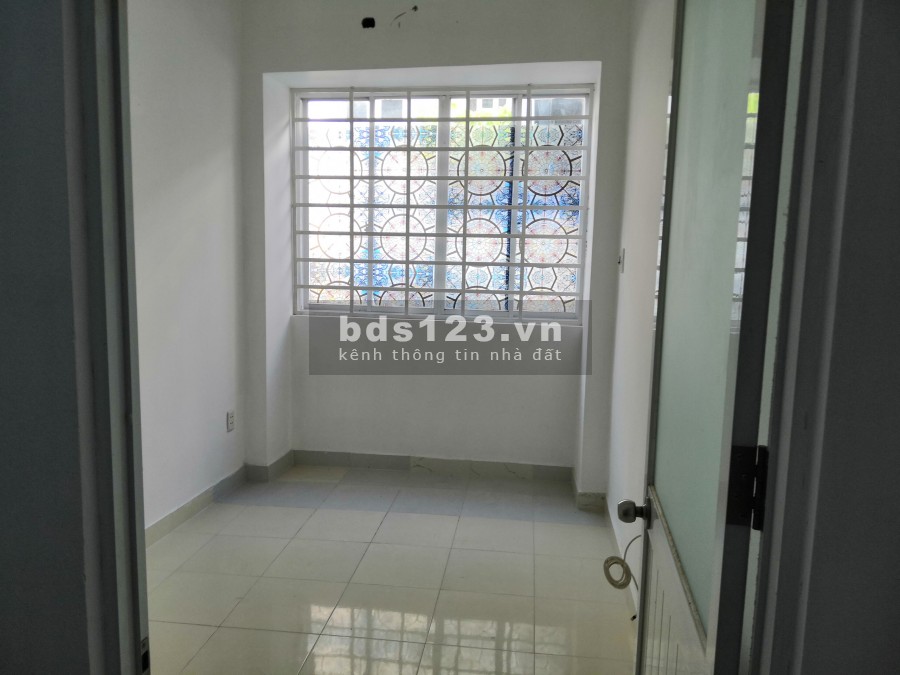 Cho thuê nhà 5 pn, ngay Phan Xích Long đường lớn, Quận Phú Nhuận, lh 0906699824
