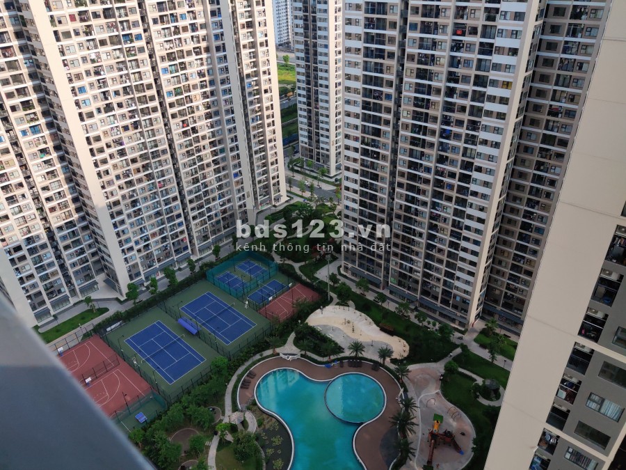 Tôi có căn hộ 1PN+1 43m2 đủ đồ sang trọng cần cho thuê tại Vinhomes Smart City giá chỉ 8tr/tháng