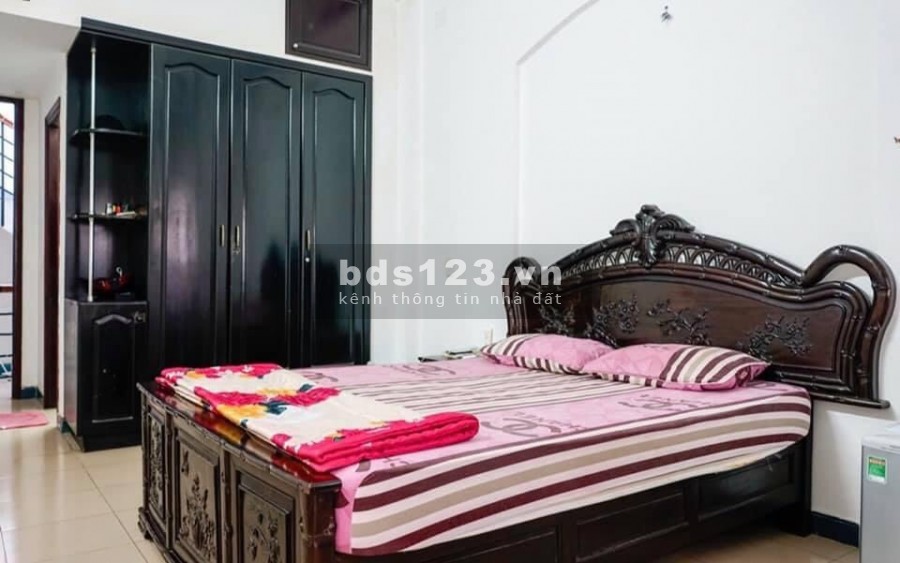 Chính chủ bán nhà Hẻm xe hơi đường Chấn Hưng phường 6 quận Tân Bình.lh 0931572806