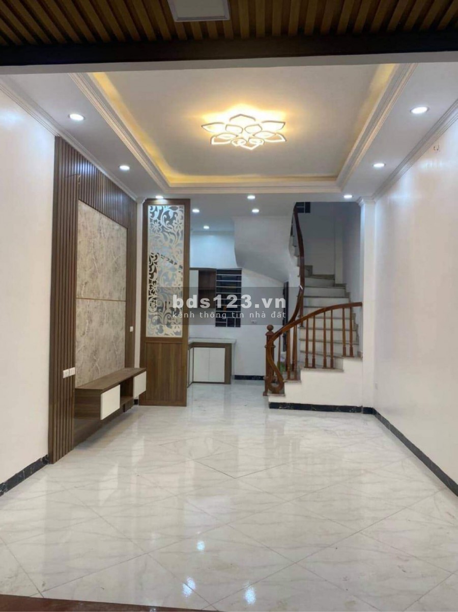 Bán nhà phố Tân Mai, nhà mới, kinh doanh tốt, diện tích 45m2, giá 3 tỷ