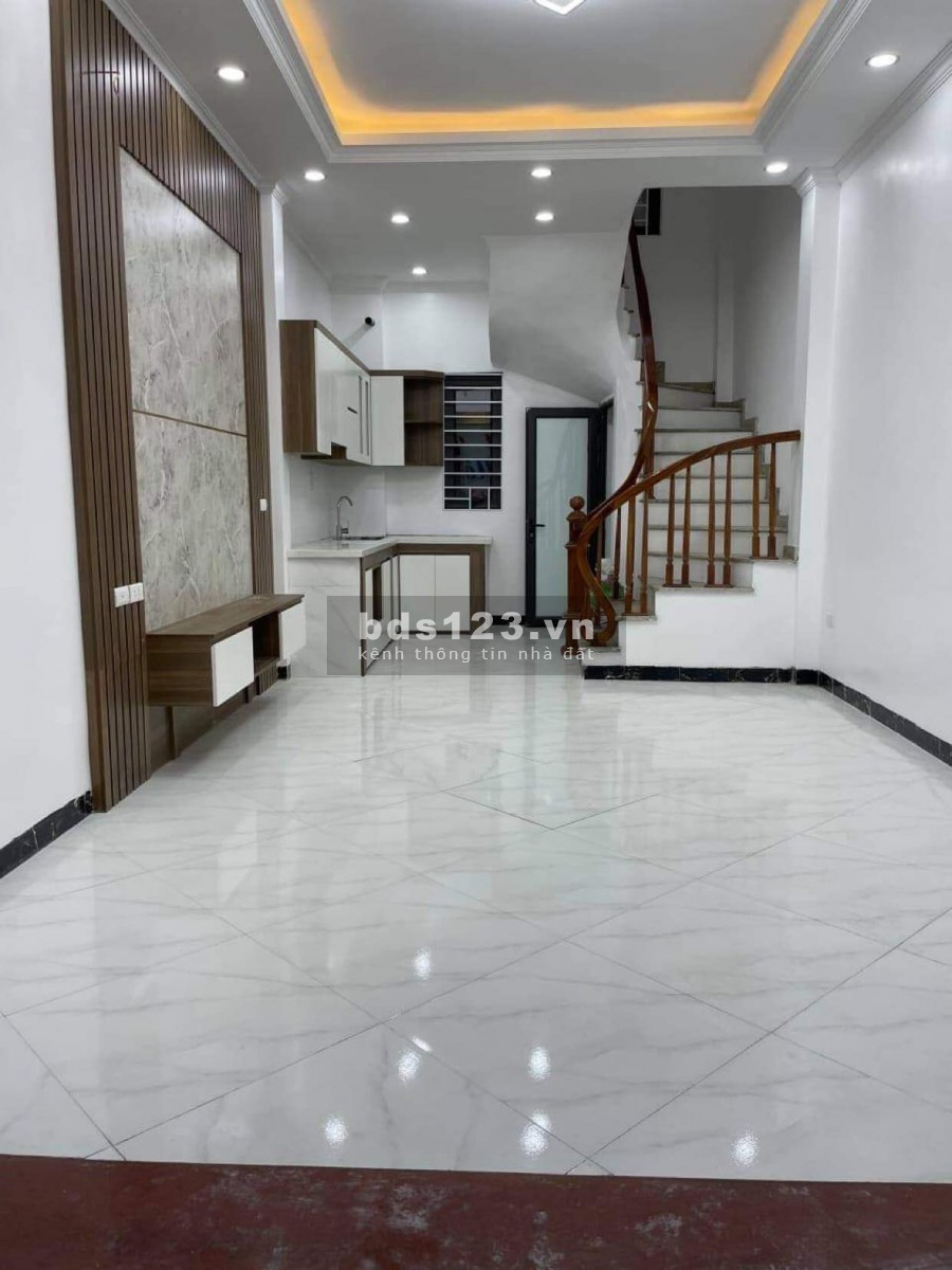 Bán nhà phố Tân Mai, nhà mới, kinh doanh tốt, diện tích 45m2, giá 3 tỷ