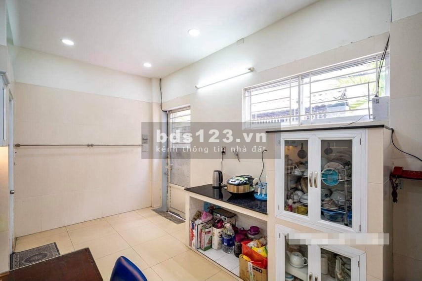Cần bán gấp nhà mặt tiền Đinh Tiên Hoàng 40m2, 5.8 tỷ.