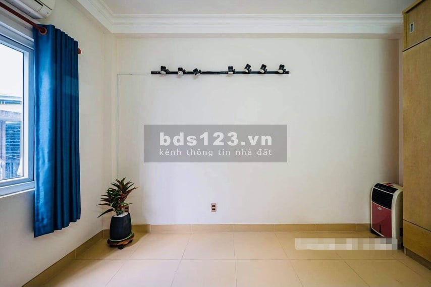 Cần bán gấp nhà mặt tiền Đinh Tiên Hoàng 40m2, 5.8 tỷ.