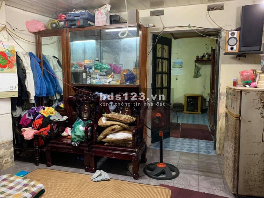 Bán đất Ngọc Thụy, Long Biên- mặt tiền 4,2m- ô tô 7 chỗ vào nhà