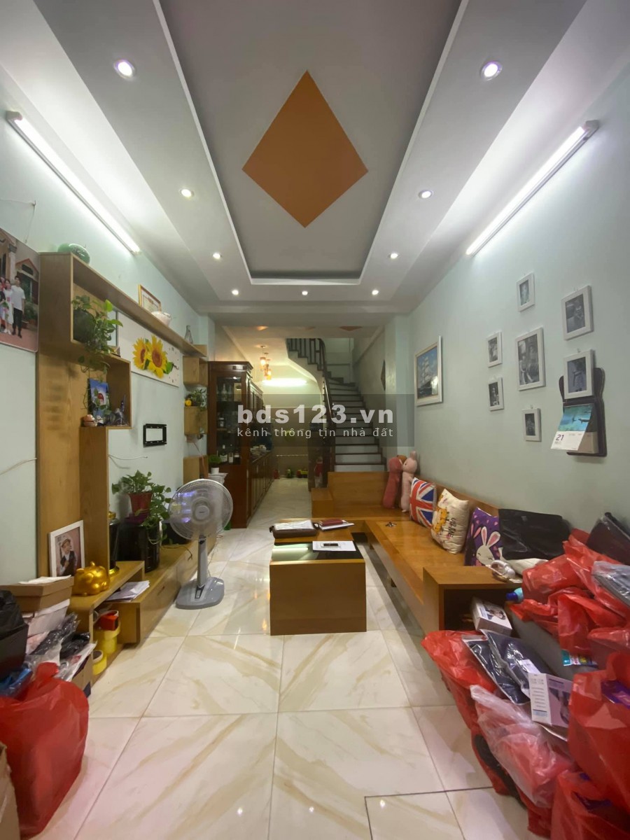 Mình bán nhà Thanh Lân. 35m2, 4 tầng, 2.87 tỷ.