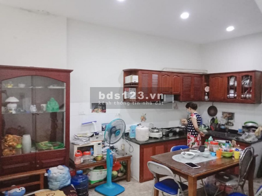 Bán nhà đường Phạm Văn Đồng, kinh doanh hiệu thuốc, diện tích 47m2, mặt tiền 4.7m. giá 5.2 tỷ