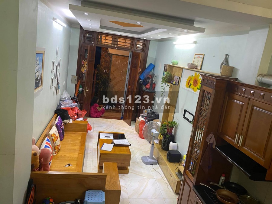 Mình bán nhà Thanh Lân. 35m2, 4 tầng, 2.87 tỷ.