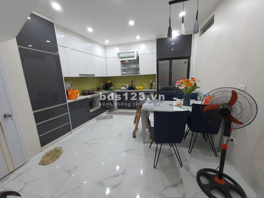 Phố Phan Bội Châu, 6 tầng, mt 5.6m, nhà đẹp ở ngay, ngõ thoáng 10m ra phố, chỉ 8.5 tỷ, lh 0942.861188