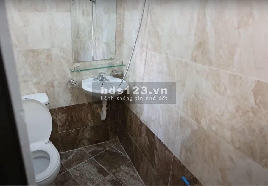 Căn hô cho thuê 7 tầng, Dòng tiền khủng, ngõ 103 Pháo Đài Láng, dt 54m2. MT 7m. Giá 6.5 tỷ