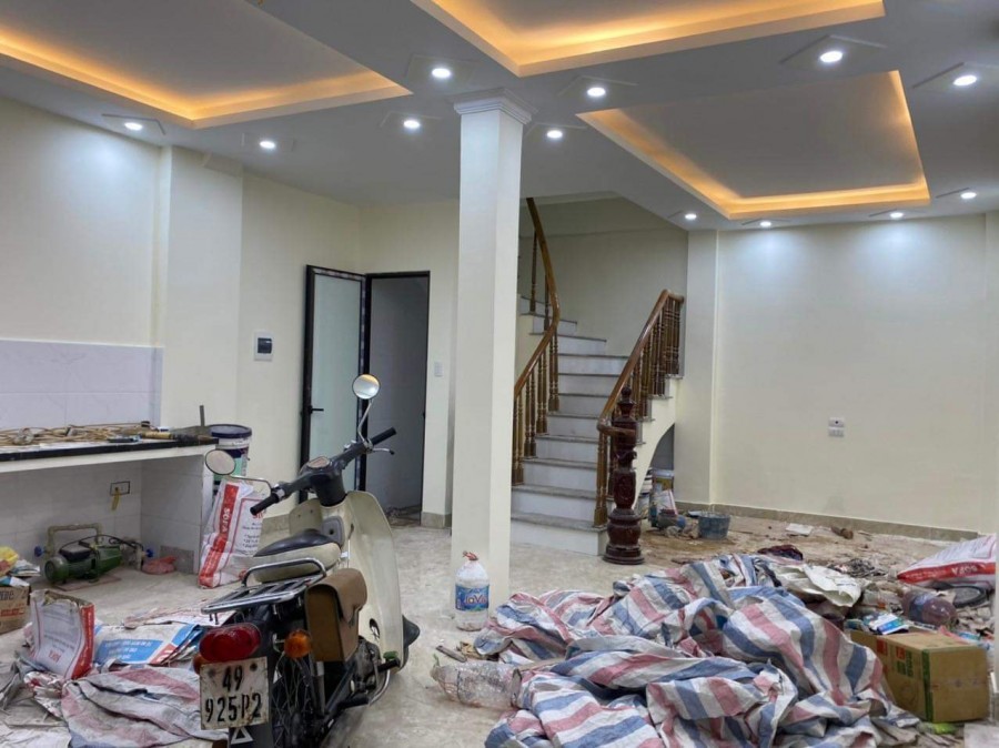 Bán Nhà Kim Giang 40m2x5T, Gần Phố, Gần Ô Tô, MT 5m, Lô Góc 2 Thoáng, Mới Koong 3.7 Tỷ