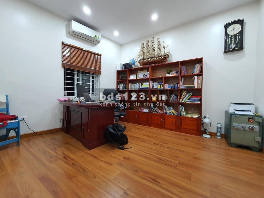 Phố Phan Bội Châu, 6 tầng, mt 5.6m, nhà đẹp ở ngay, ngõ thoáng 10m ra phố, chỉ 8.5 tỷ, lh 0942.861188