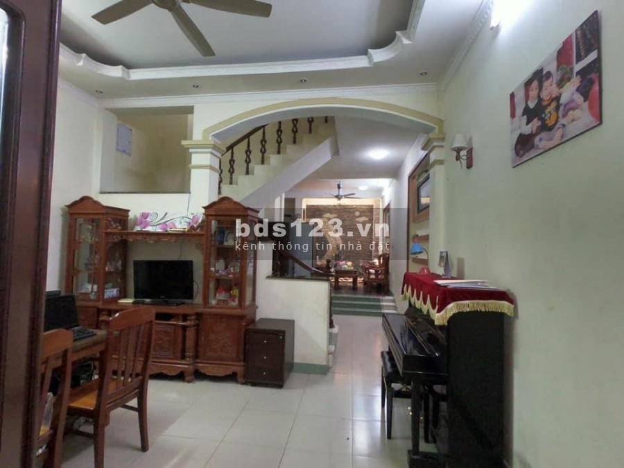 Bán Gấp Nhà đẹp Phạm Văn Đồng, Q.Bắc Từ Liêm DT 80m2 x 4T, Giá 6.3 tỷ