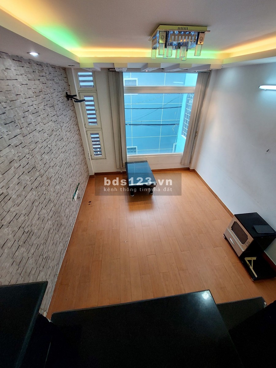 Bán nhà Hoàng Xuân Nhị - Tân Phú 5 tầng BTCT , 5PN 6.2 tỷ