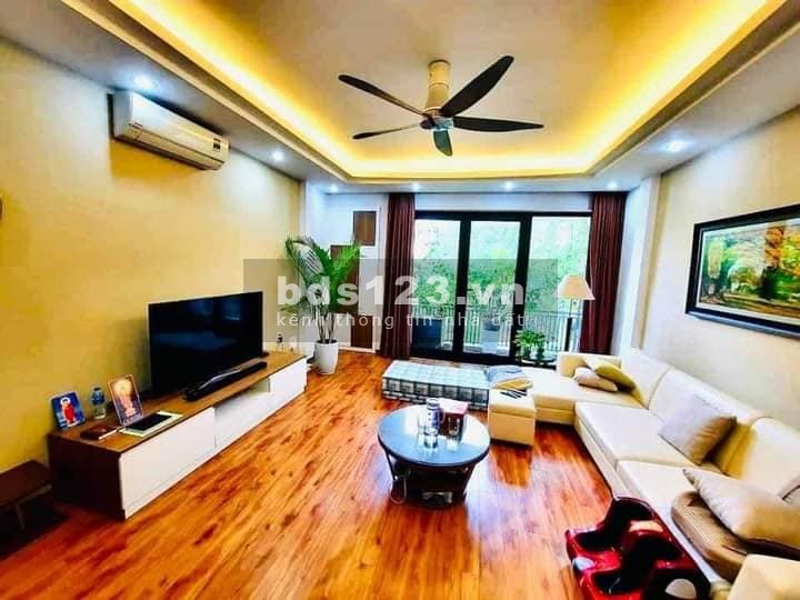 Bán nhà phân lô VIP Phố Trung Kính, Cầu Giấy, 6 tầng, mặt tiền 5.5m, ô tô vào