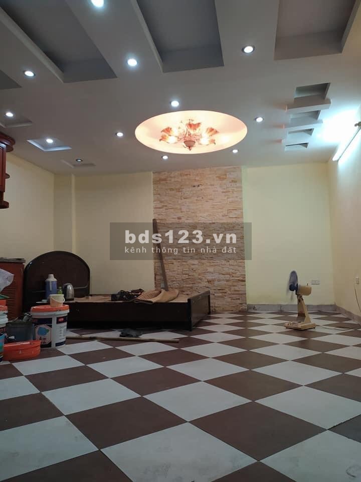 Bán nhà Nguyễn trãi, Thanh Xuân, Diện tích 30m2, 5 tầng, mặt tiền 4.5m, giá 3,2 tỷ