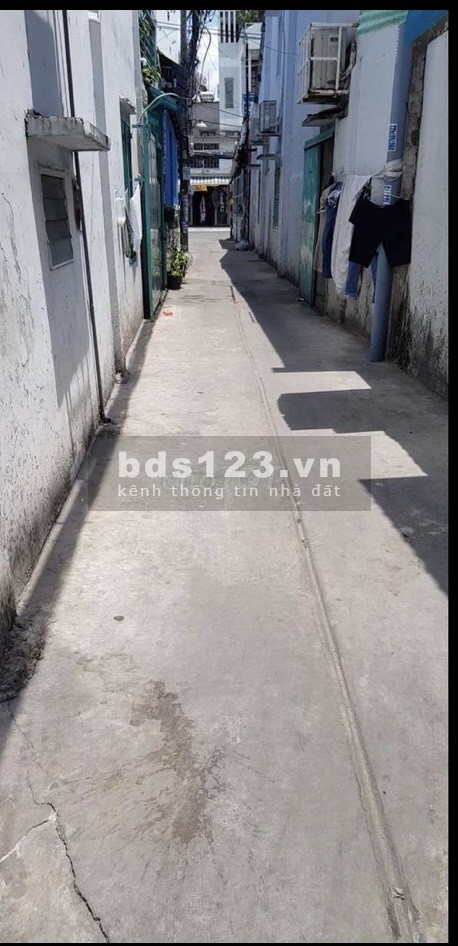 Chính chủ bán nhà đẹp 1 trệt 1 lầu 60m2 tại 40/1A Lương Văn Can P15 Q8