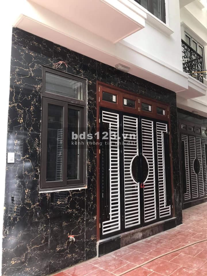 Bán nhà Trịnh Văn Bô Nam Từ Liêm 31m2, 5 tầng đúc, giá 3.1 tỷ