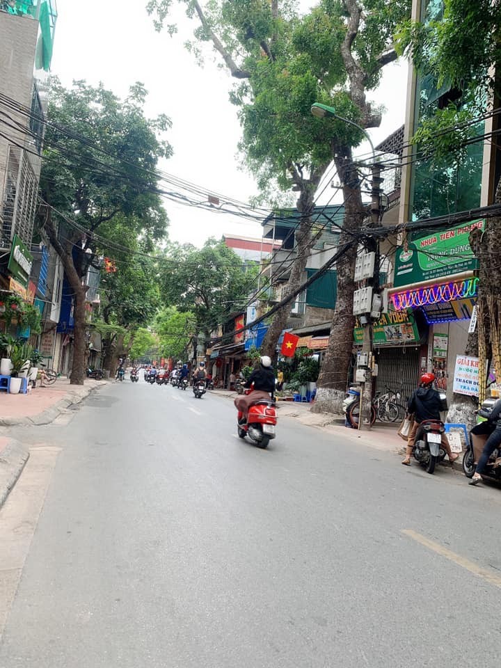 Bán gấp tòa nhà mp Hoàng Hoa Thám, Ba Đình, 110m, 7T, MT5m, KD cực đỉnh, giá 16 tỷ.