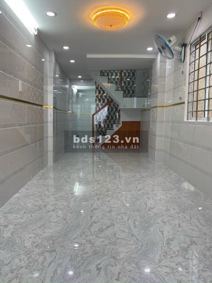 Bán nhà Quận 11 đường Hồng Bàng Phường 11 giá 4 tỷ
