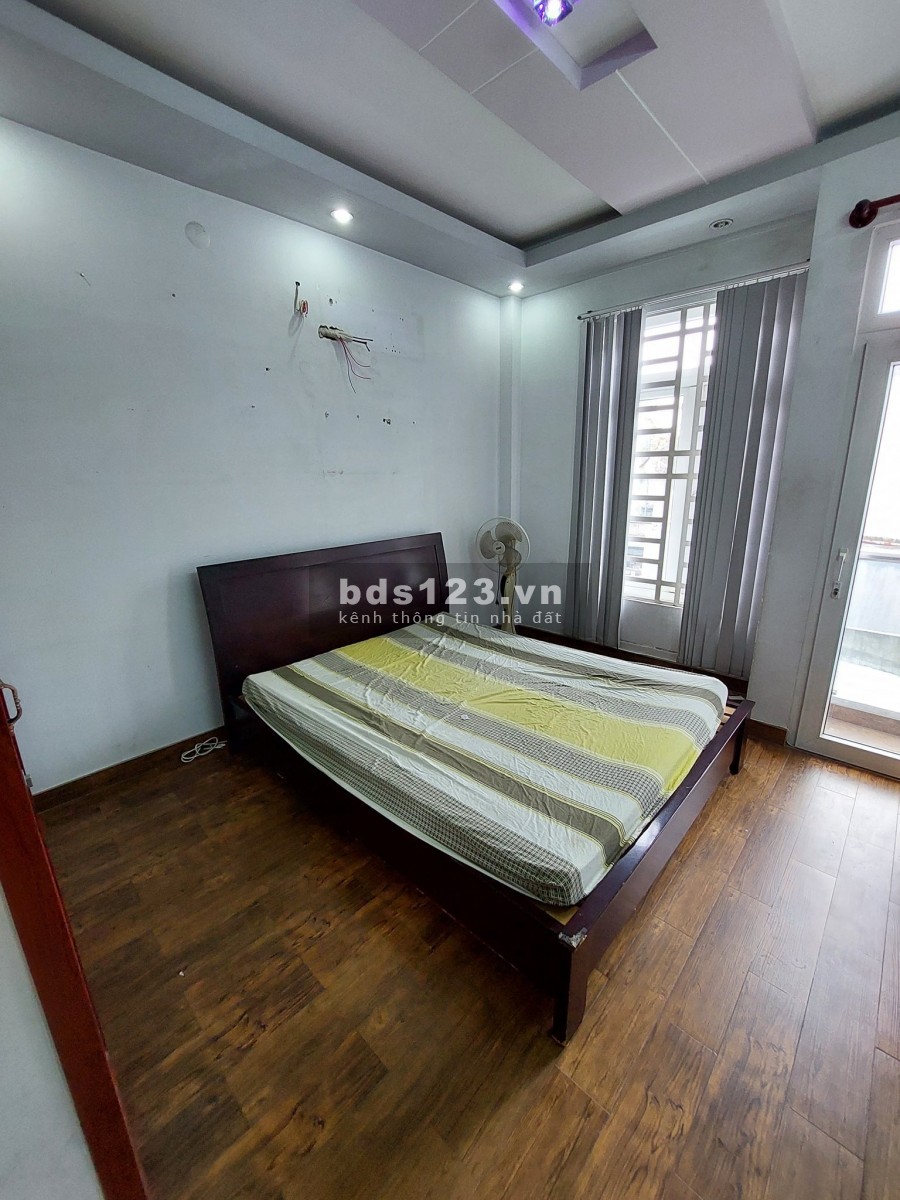 Bán nhà Hoàng Xuân Nhị - Tân Phú 5 tầng BTCT , 5PN 6.2 tỷ