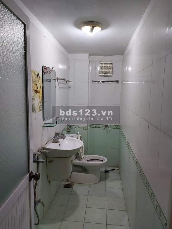 Nhà đẹp ô tô đỗ cửa ngay Bưu điện Hà Đông 5 tầng 30m2 mặt tiền 4m giá 3,45 tỷ