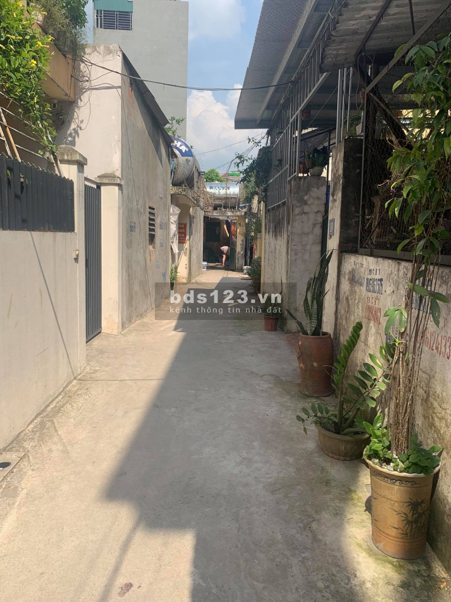 Bán đất Bình Minh, Trâu Quỳ DT 55m2 giá 35tr/m2. LH 0983253436