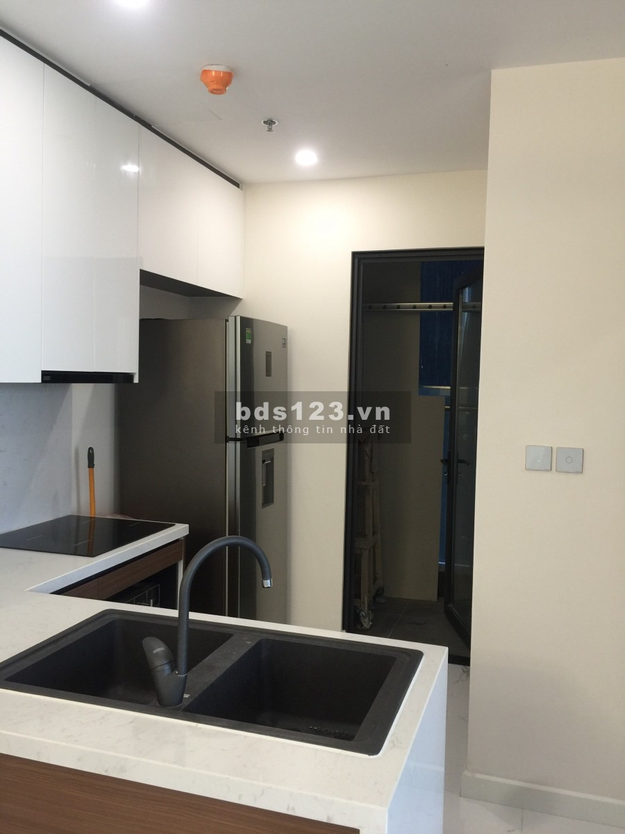 Cần cho thuê gấp căn hộ chung cư Sunshine city, giá 13 triệu/tháng