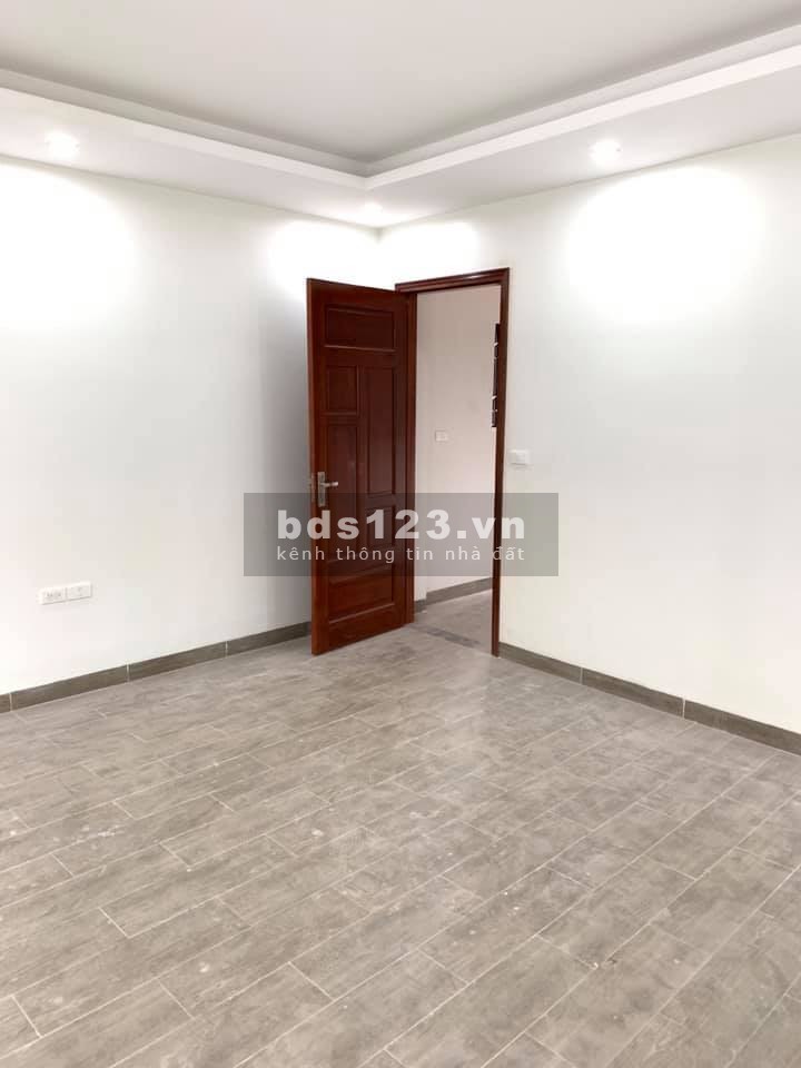 Nhà đẹp Dương Quảng Hàm 7 tầng. thang máy, mt cực rộng, ngõ thông, ô tô vào nhà kinh doanh đỉnh, giá 13.5 tỷ