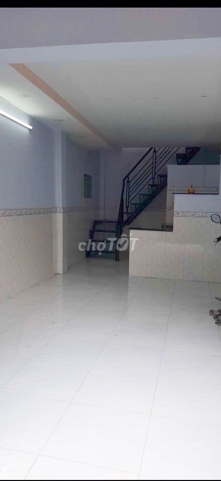 Chính chủ bán nhà đẹp 1 trệt 1 lầu 60m2 tại 40/1A Lương Văn Can P15 Q8