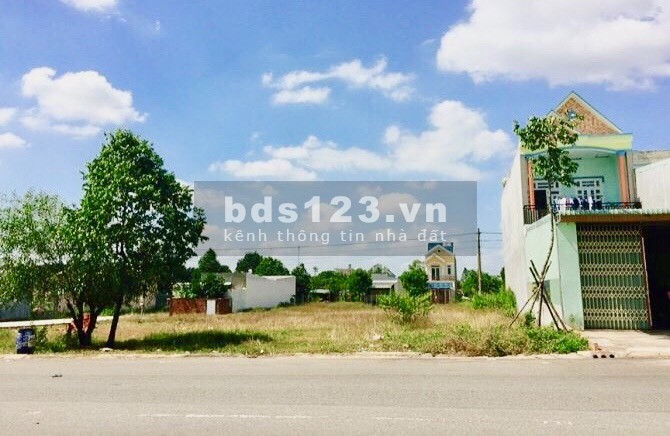 Gấp 5380m2 (63x86m) mặt tiền đường lớn, khu dân cư sầm uất, gần kcn giá 560 triệu