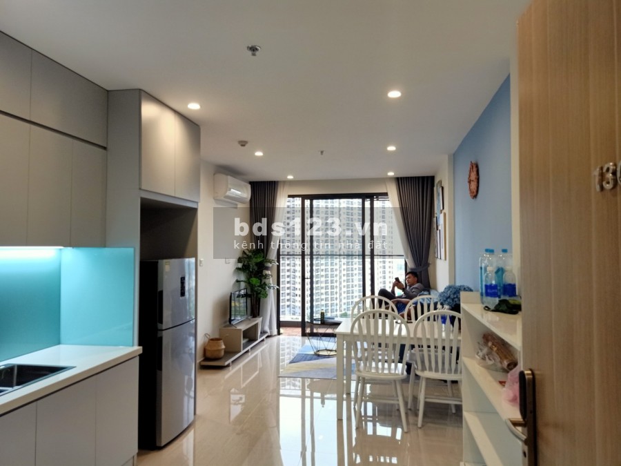 Chính chủ bán căn hộ 2 phòng ngủ full nội thất đẹp Vinhomes thấp hơn giá gốc 140 triệu