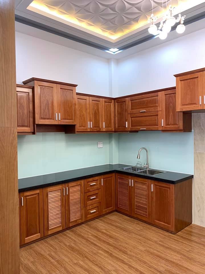 Bán Nhà Quận 7 đường Phạm Hữu Lầu, dt 100m2, giá 5,2 tỷ