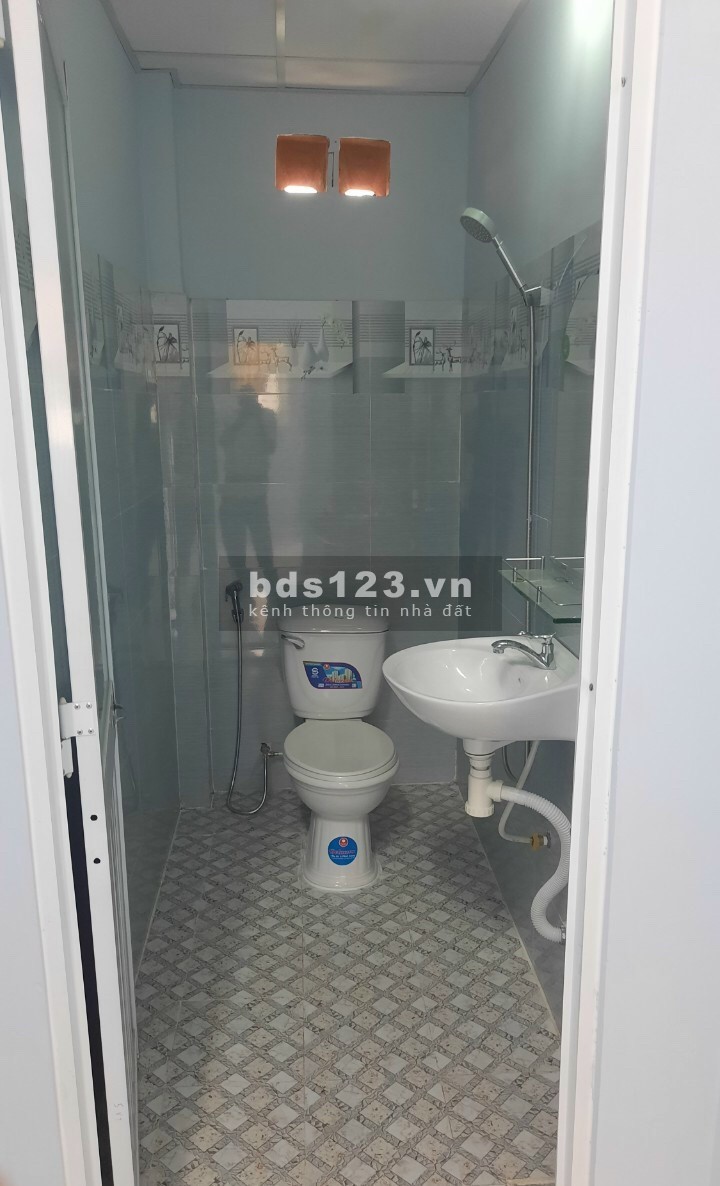 Nhà hẻm xe hơi 1 lầu 2PN 164m2 gần UBND Bình Mỹ