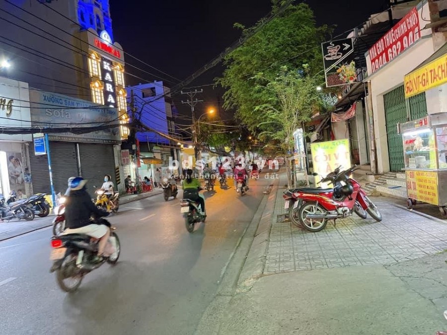 Mặt Tiền Chủ hơn 80 năm, Ngang 6m Nở Hậu 11m Dài 35m, Gần Sân Bay chỉ 60tr/m2