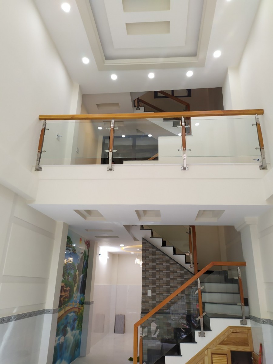 Bán nhà riêng mới xây hẻm xe hơi gần mặt tiền Phan Văn Trị P12