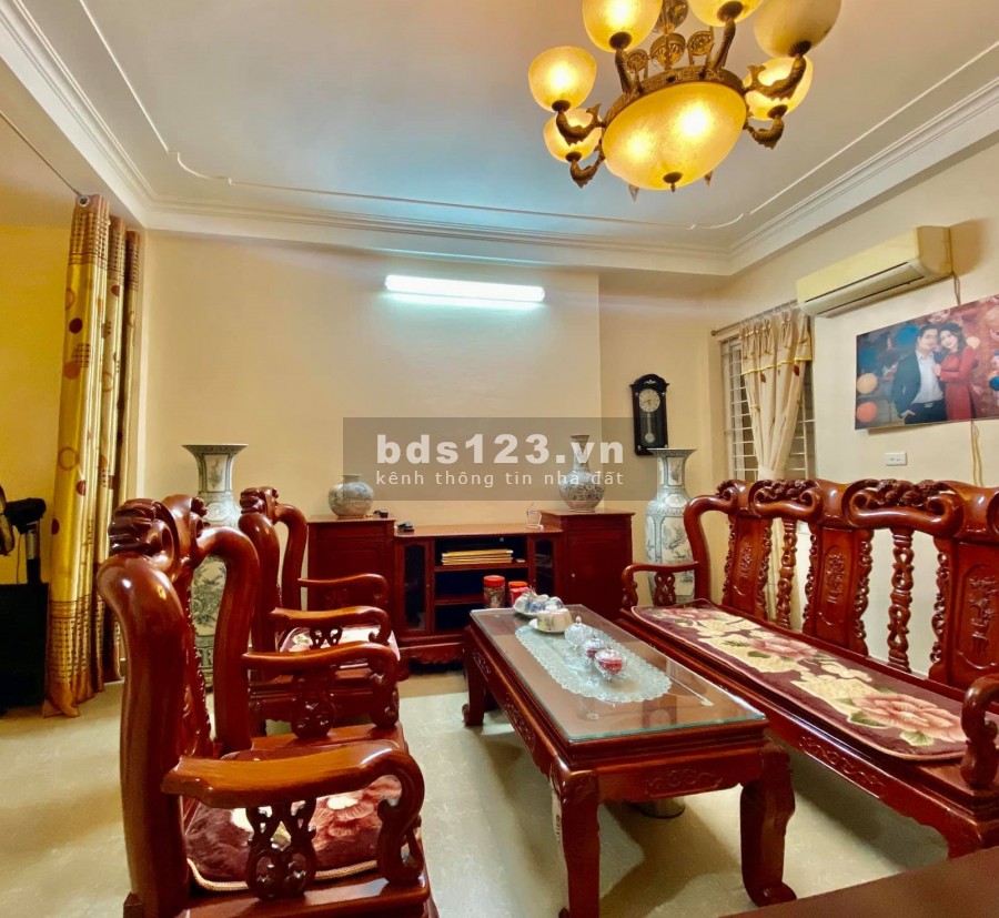 Chính Chủ bán nhà mặt tiền Tôn Thất Tùng, KD sầm uất, 44m2x5T, MT 5m, chỉ 4.95 tỷ