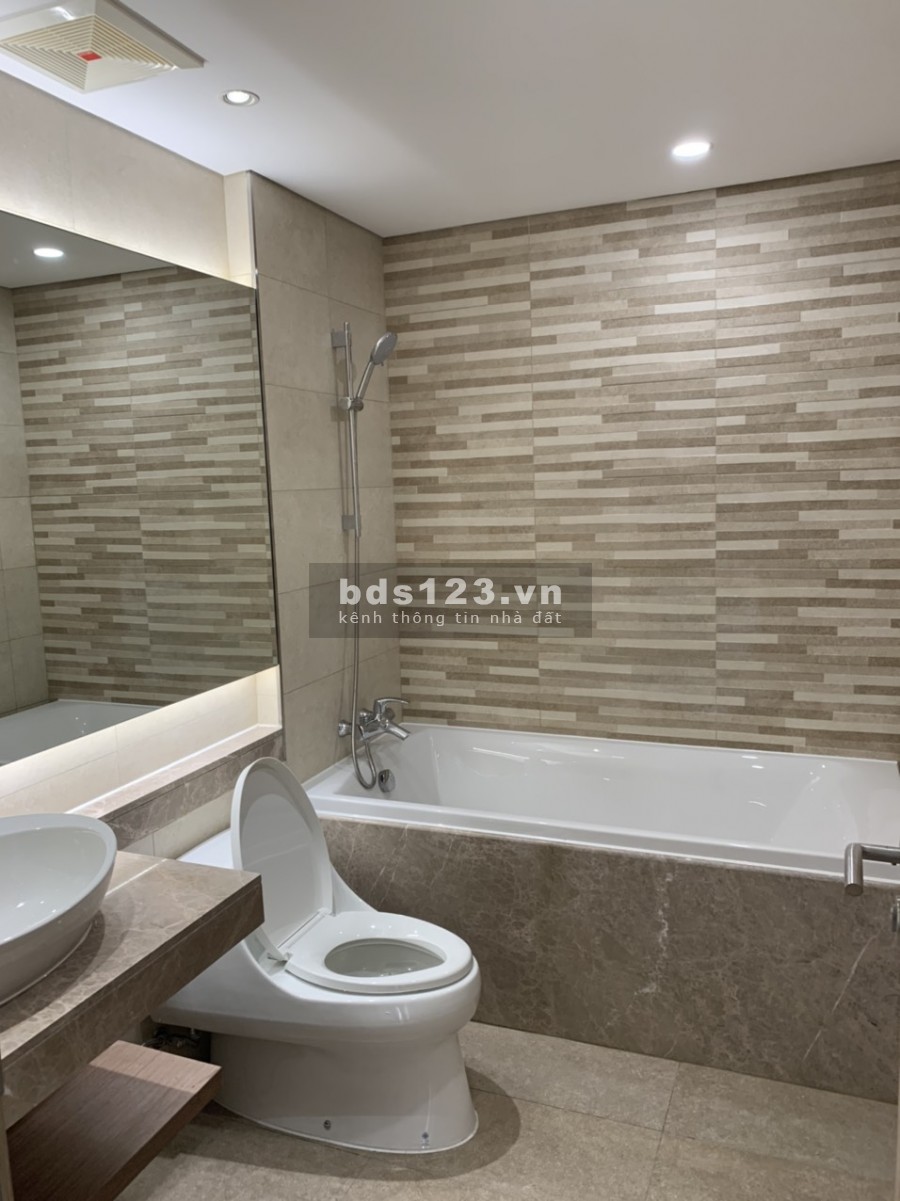 1 căn duy nhất Urban Hill, giá rẻ hơn CDT 300tr. lh : 0909168890