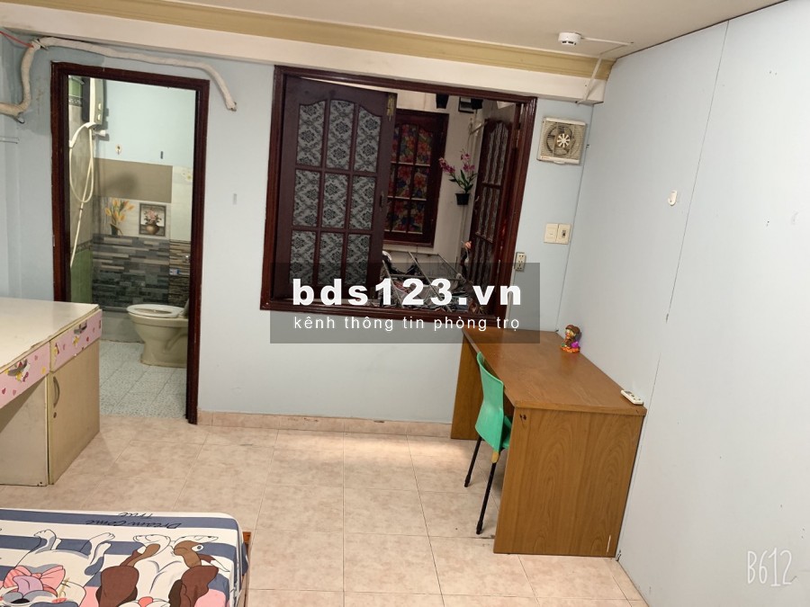 Cho thuê phòng trọ giá 3tr3 Tân Bình 15m2