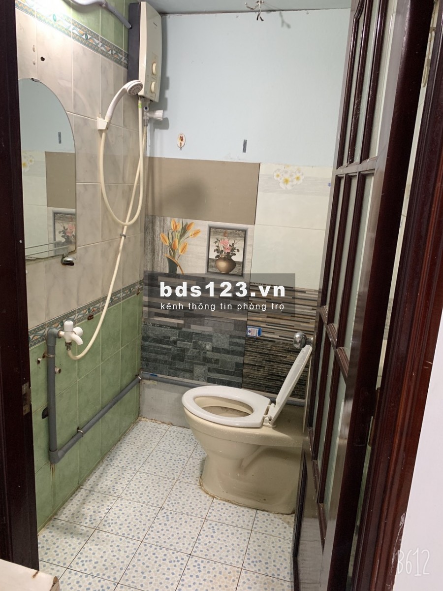 Cho thuê phòng trọ giá 3tr3 Tân Bình 15m2
