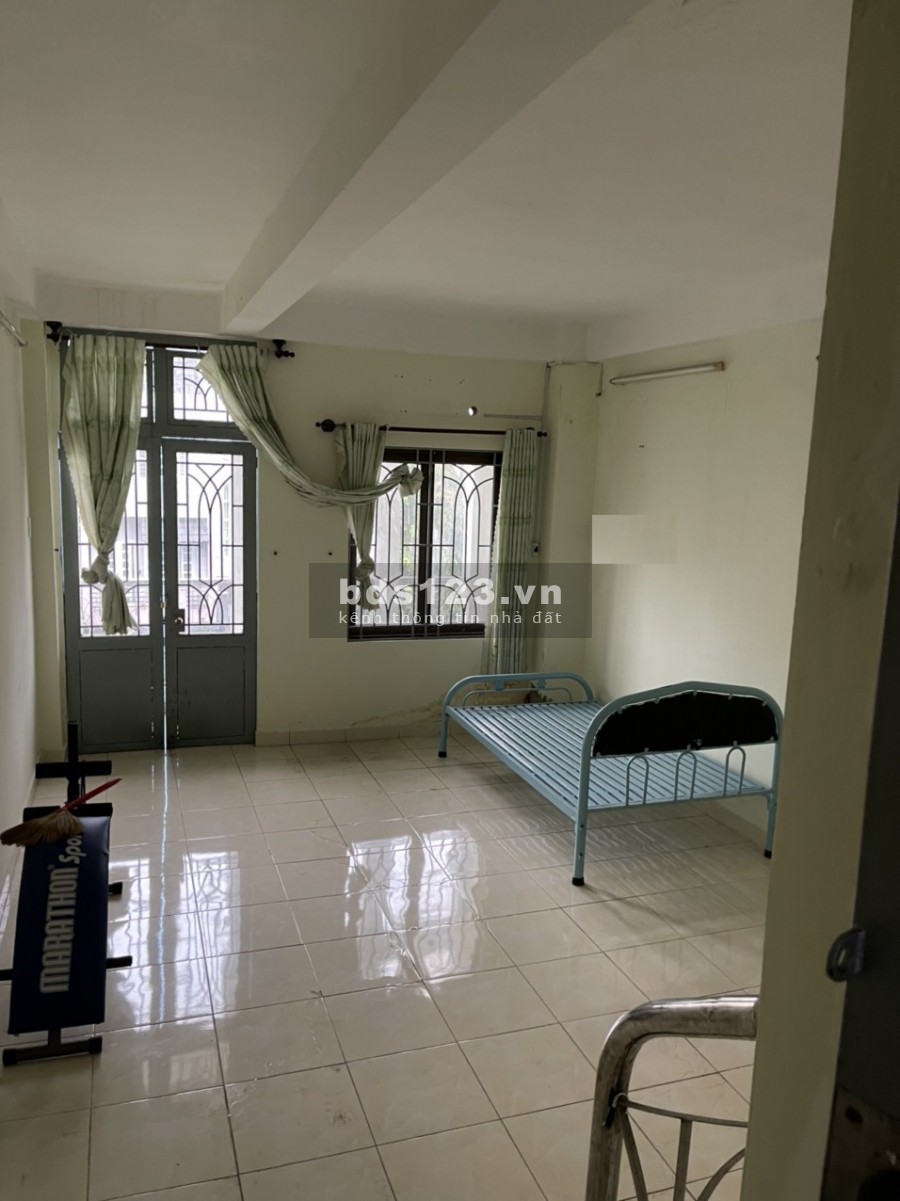 Nhà Tân Sơn Nhì, 4x20(m), 2 lầu, sân thượng, giá 16TR