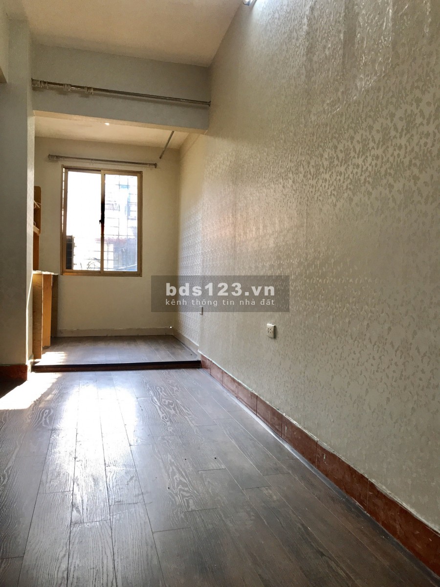 Chính chủ bán căn hộ tập thể ngõ 1 Khâm Thiên, Đống Đa. Giá 1.5 tỷ, 56 m2
