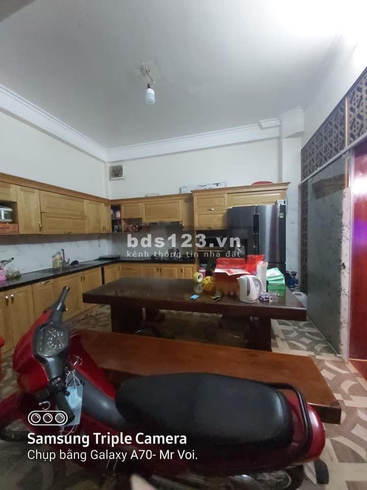 Có 1 – 0 – 2 Nhà Cầu Giấy 65m2, 5 tầng, giá 6,5 tỷ Tặng nội thất 2 tỷ