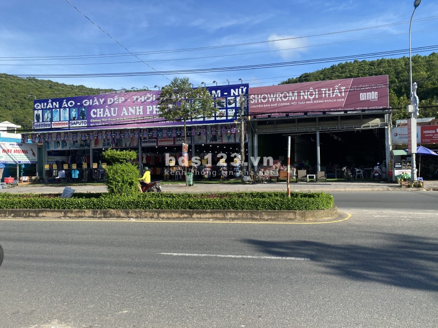 Bán Đất Thổ Cư 100% - Mặt Tiền Đường 30/4 , Ngay Trung Tâm TP . Phú Quốc