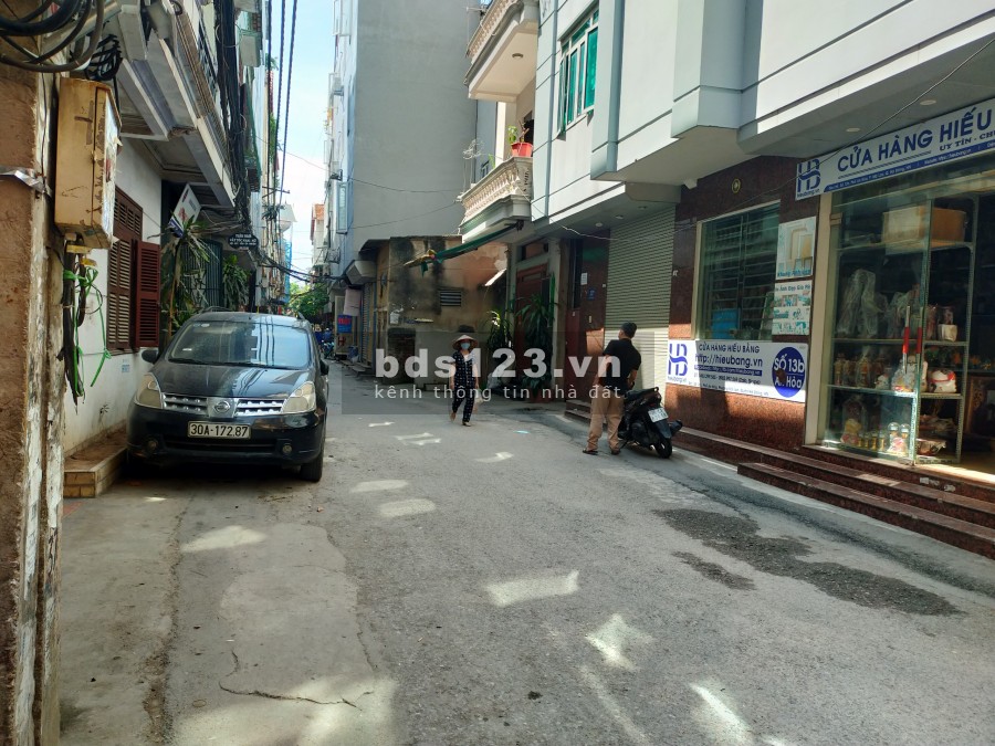 Bán nhà, Đẹp ở ngay, ô tô cách 10m, 25m2, hơn 2 tỷ.