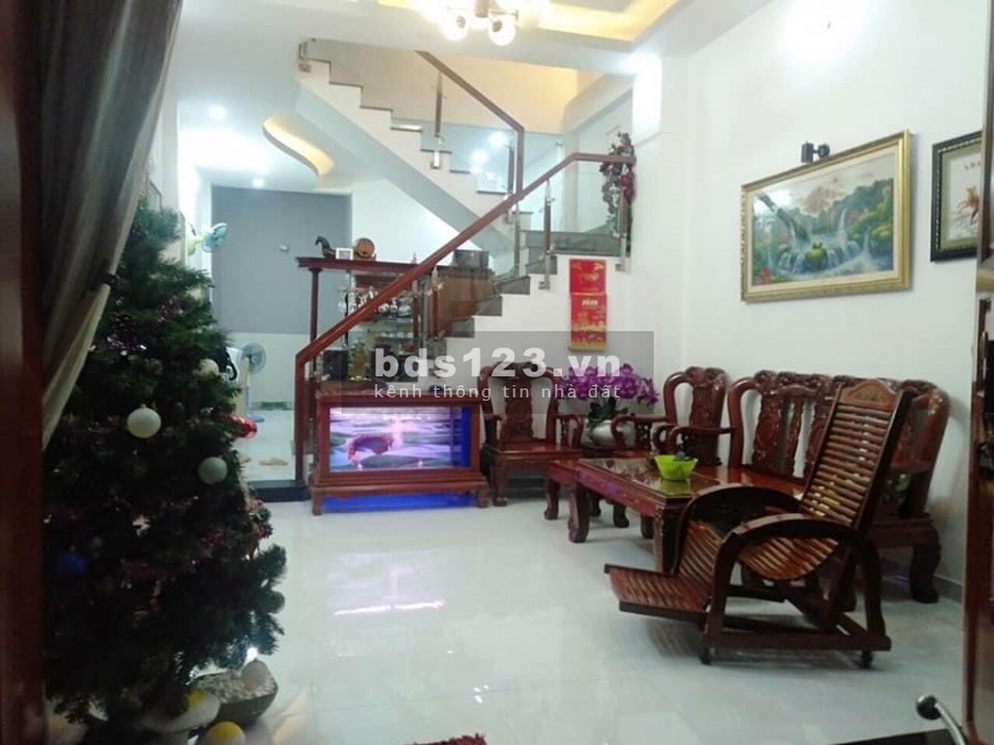 Nhà bán gấp đường nhựa t0 12m, Phan Văn Trị, 5 lầu bán gấp trong mùa dịch lh 0909205956