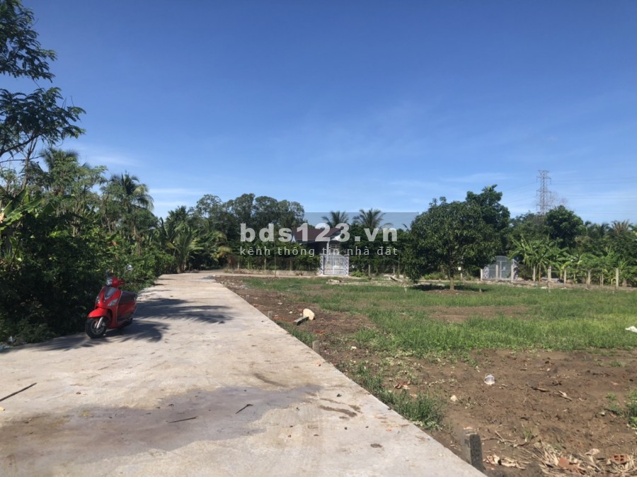 Bán đất nền rộng xã Phước Thạnh, Tp Mỹ Tho, đường oto,dt 5.7x40 (gần 200m2) có 100m thổ cư