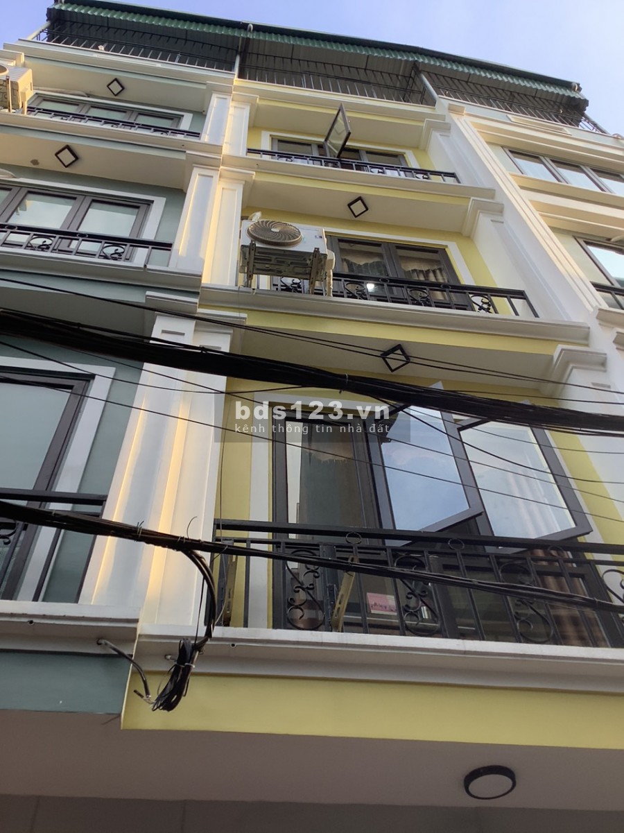 Chủ cần Bán gấp nhà 5 tầng 33m * 4.7m Cổ Linh Thạch Bàn, gần Aeon, Cầu Vĩnh Tuy, ngõ nông.